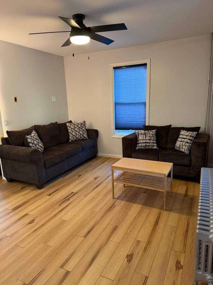 115 Seventh St #1 - Photo 4 of 13