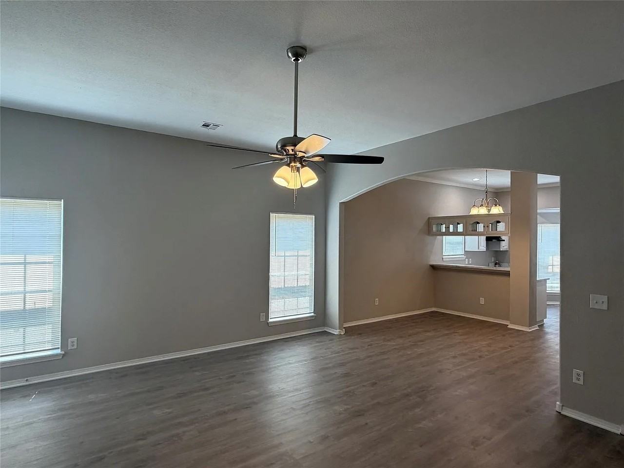 11711 S Primrose St - Photo 6 of 19