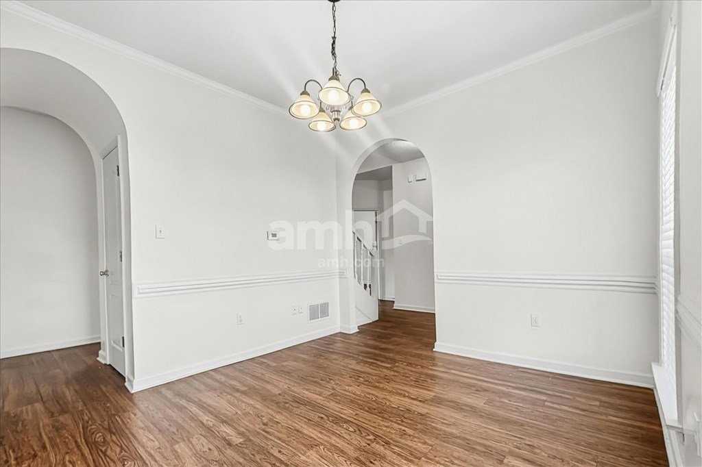 10636 Wyckford Dr - Photo 7 of 15