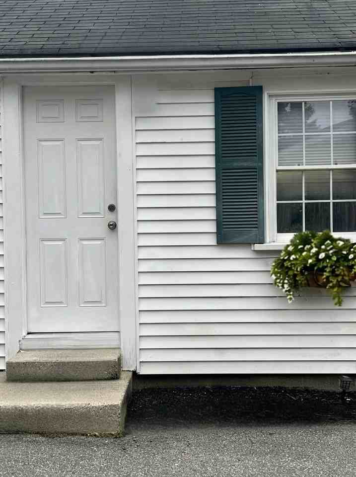 4 Forest St #R - Photo 4 of 17