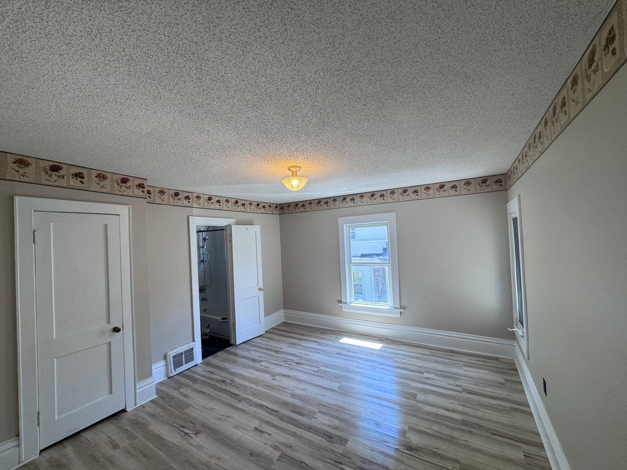 747 Mcsorley St #2 - Photo 6 of 14