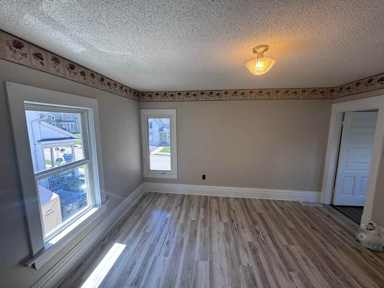 747 Mcsorley St #2 - Photo 7 of 14