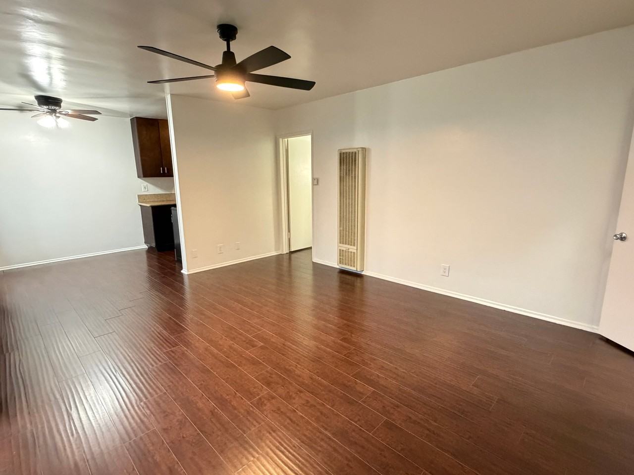 3840 Overland Ave #3 - Photo 3 of 20
