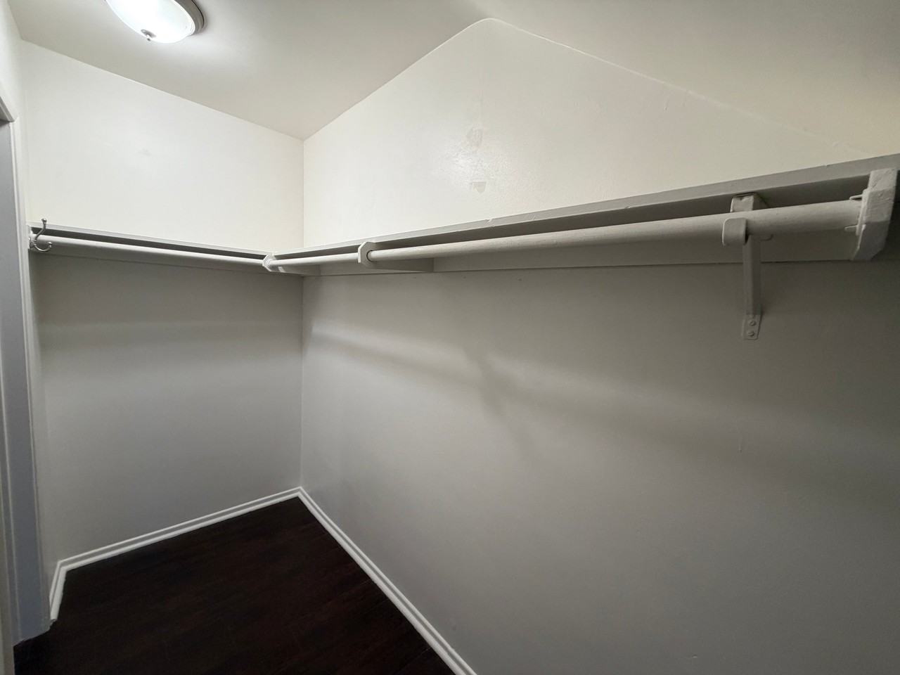 3840 Overland Ave #3 - Photo 5 of 20