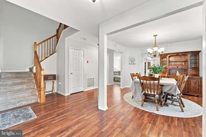263 Birch Hollow Dr - Photo 4 of 20