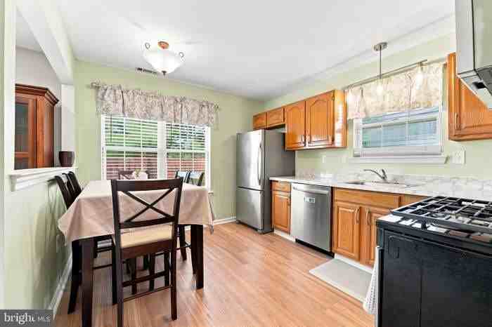 263 Birch Hollow Dr - Photo 7 of 20