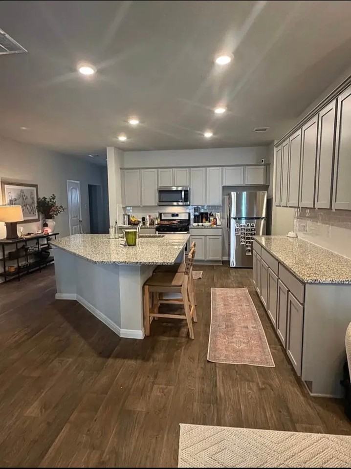 310 Spider Lily Dr - Photo 3 of 6