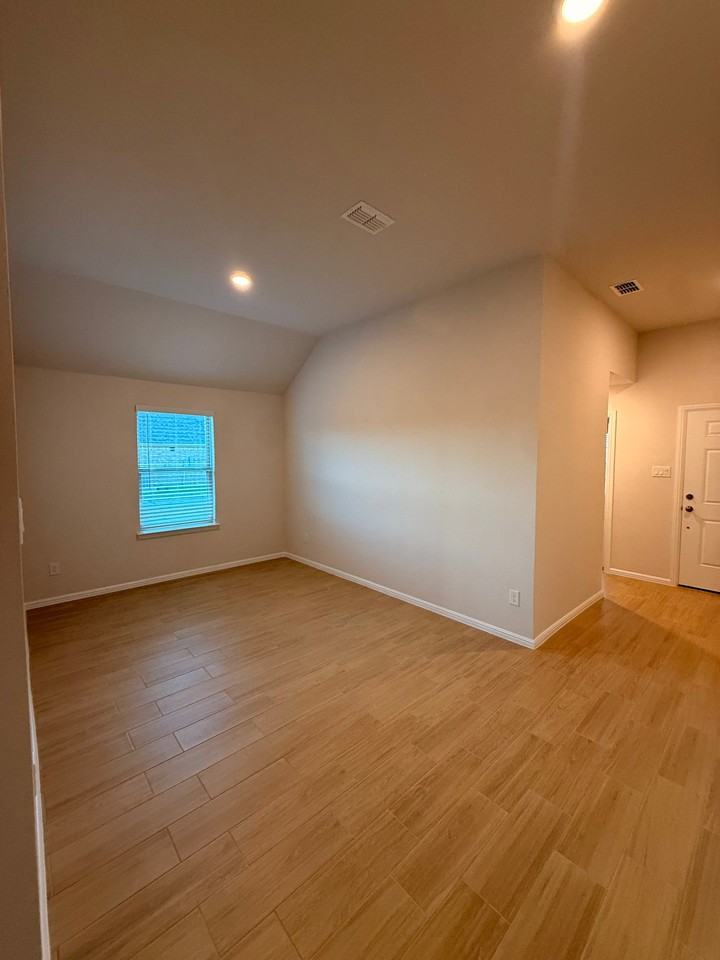 224 W Haymaker Rd - Photo 7 of 20