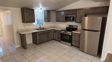 featured image of 2530 S Roosevelt Dr