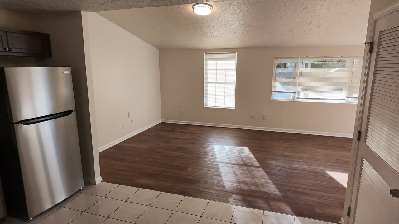 2530 S Roosevelt Dr - Photo 5 of 21