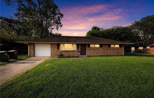 featured image of 2236 Norway Dr