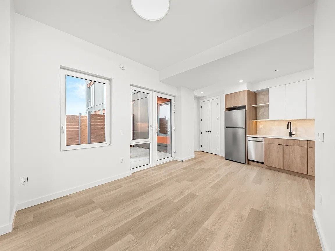 11615 Cedar St #436 - Photo 3 of 12