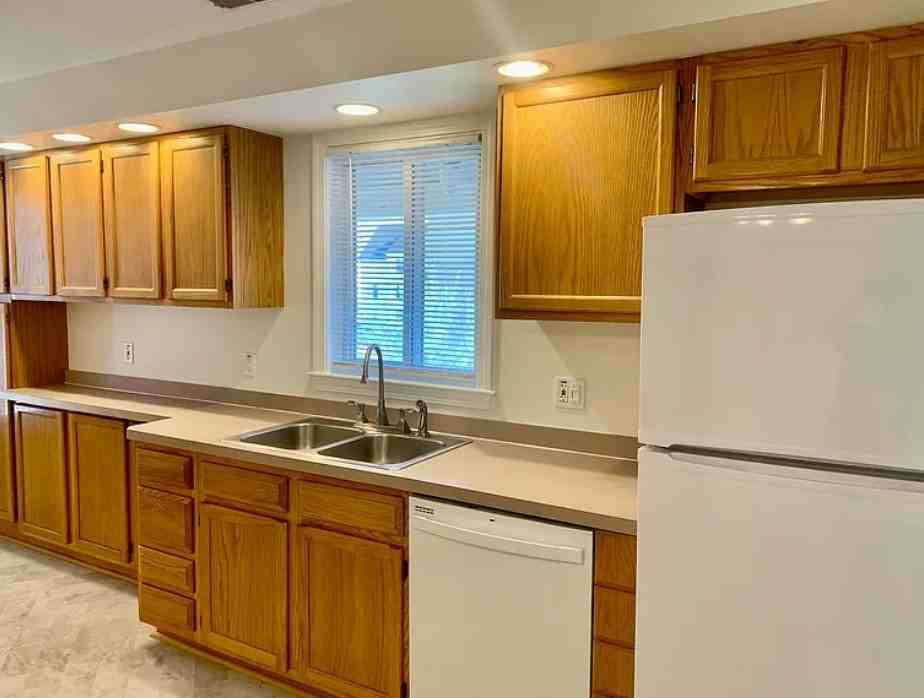 459 Hevey St #2 - Photo 4 of 12