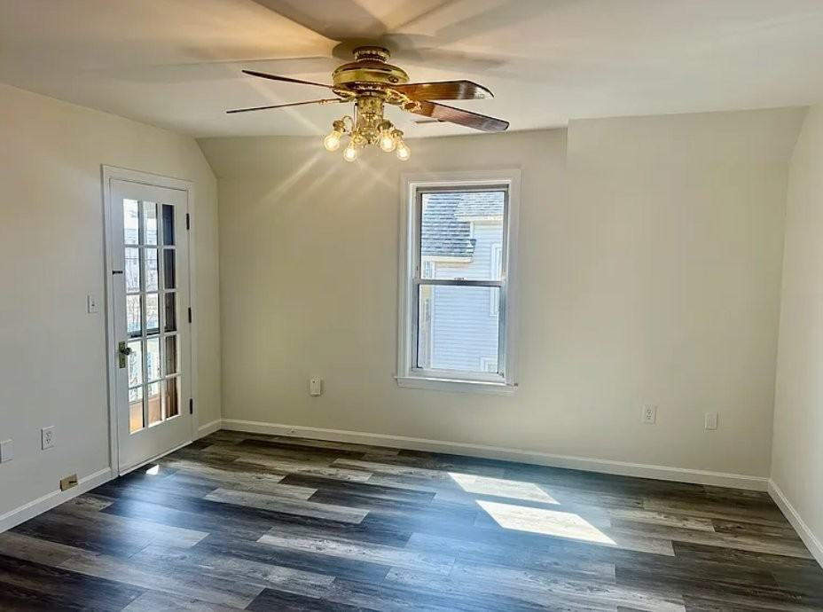 459 Hevey St #2 - Photo 5 of 12