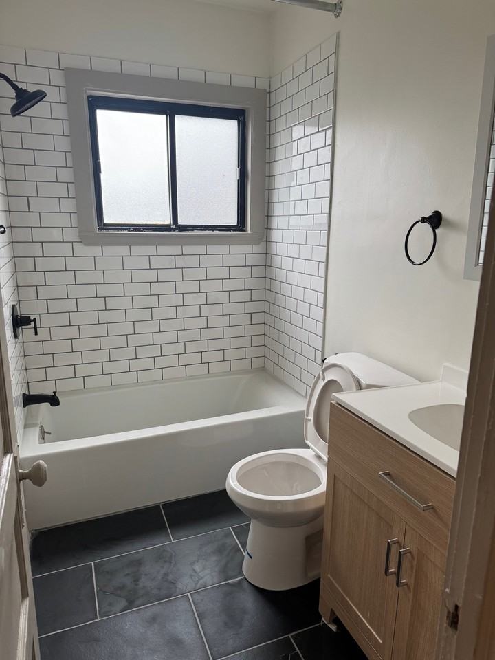 1425 Spring Garden Ave - Photo 5 of 7