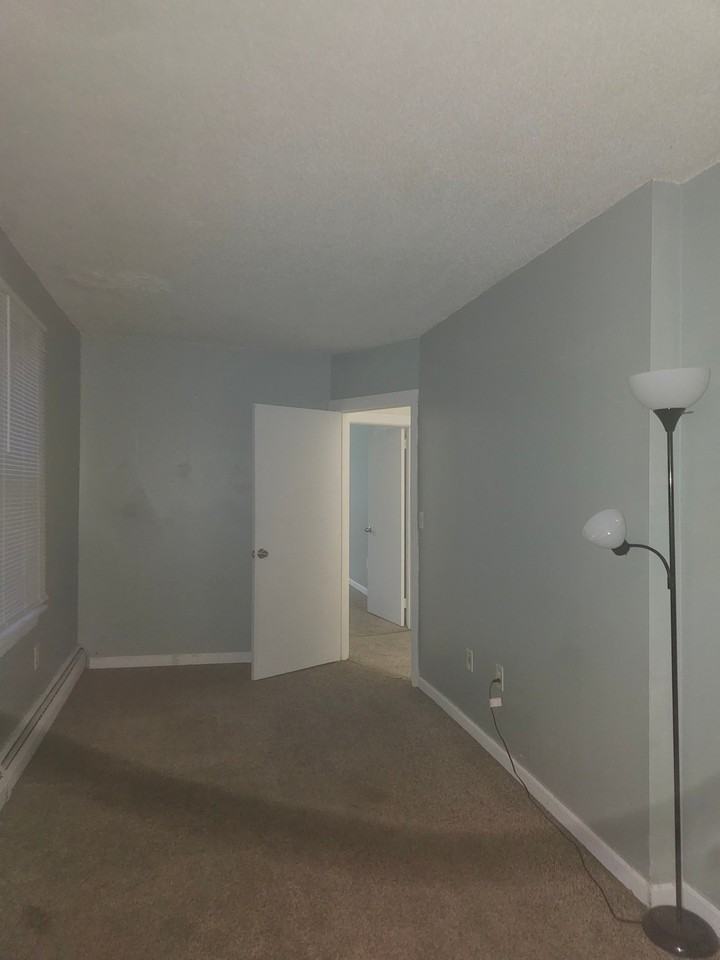 87 Birch St - Photo 7 of 10