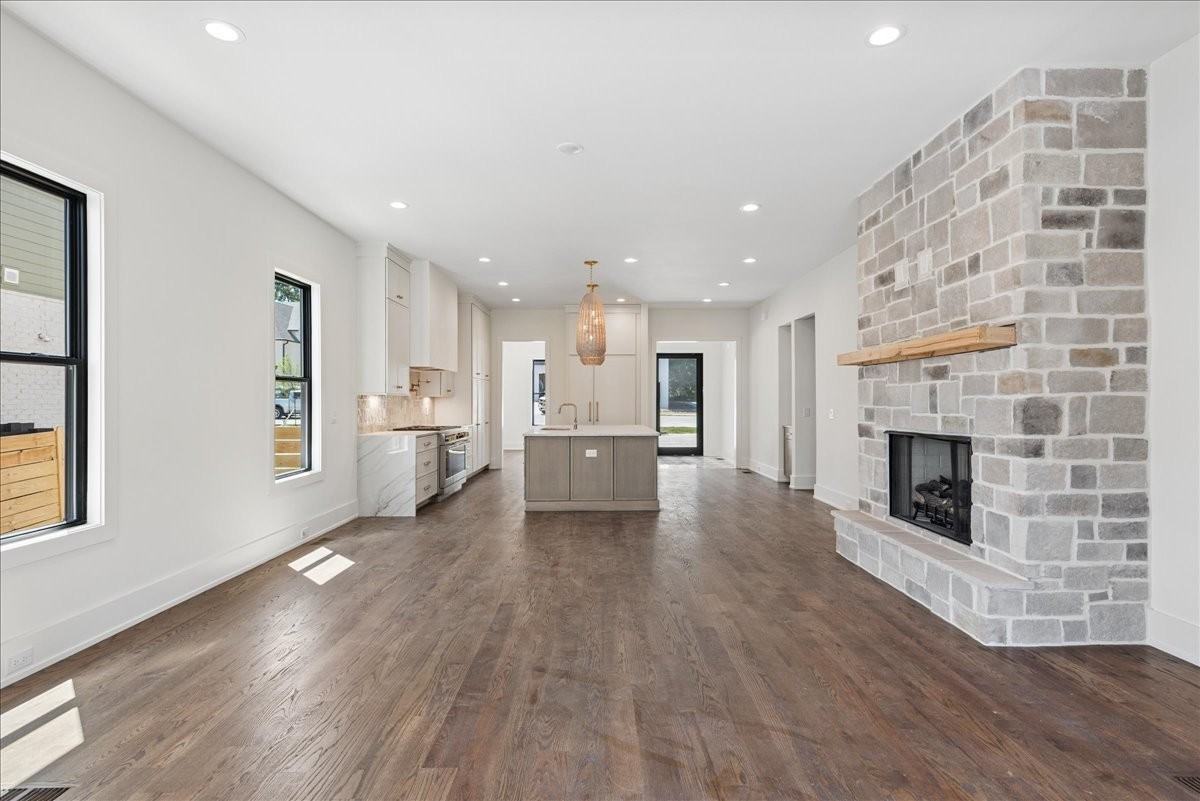 508 Stonewall Way - Photo 5 of 14