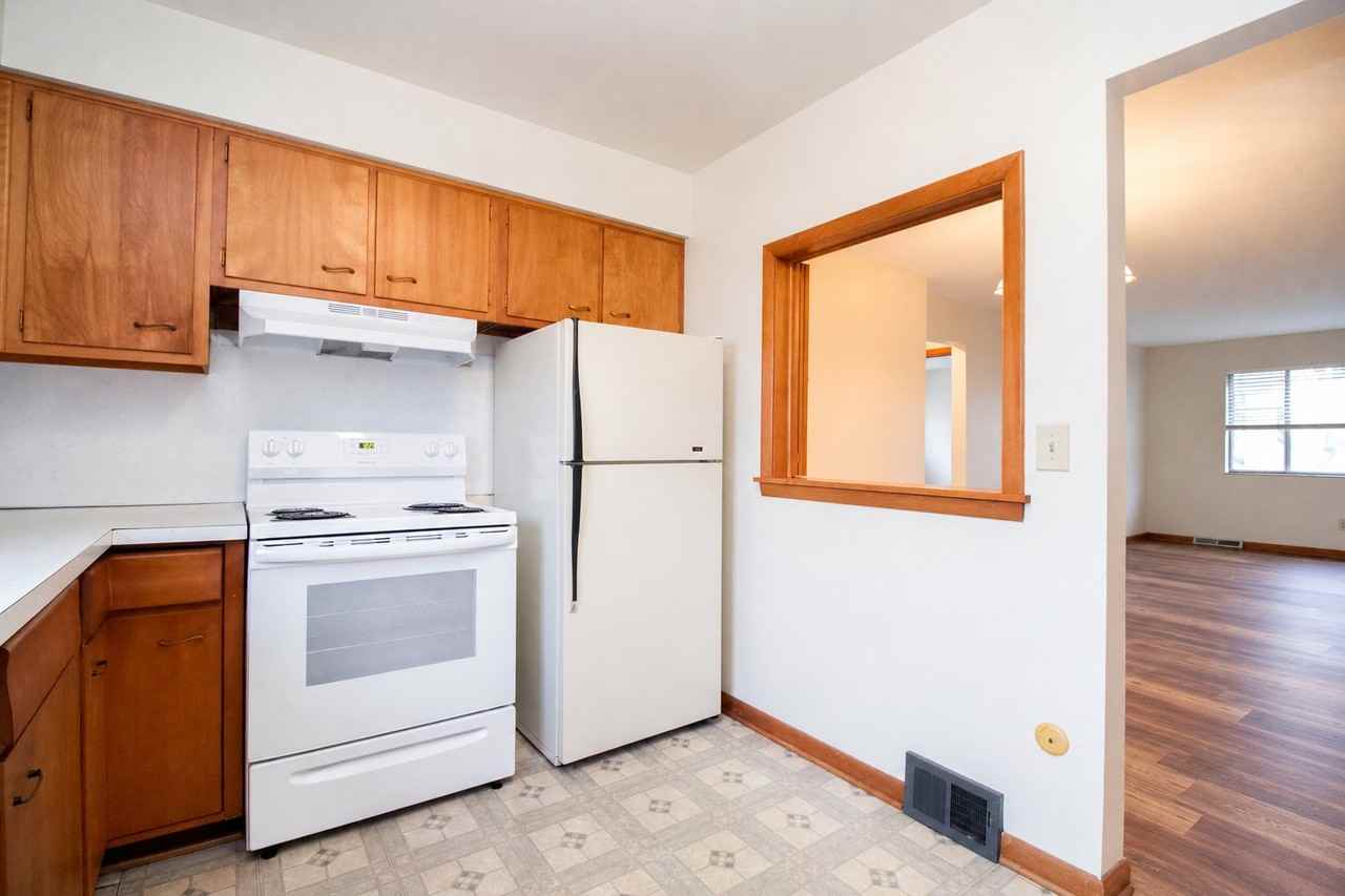 4715 Bennett Rd #4 - Photo 5 of 18