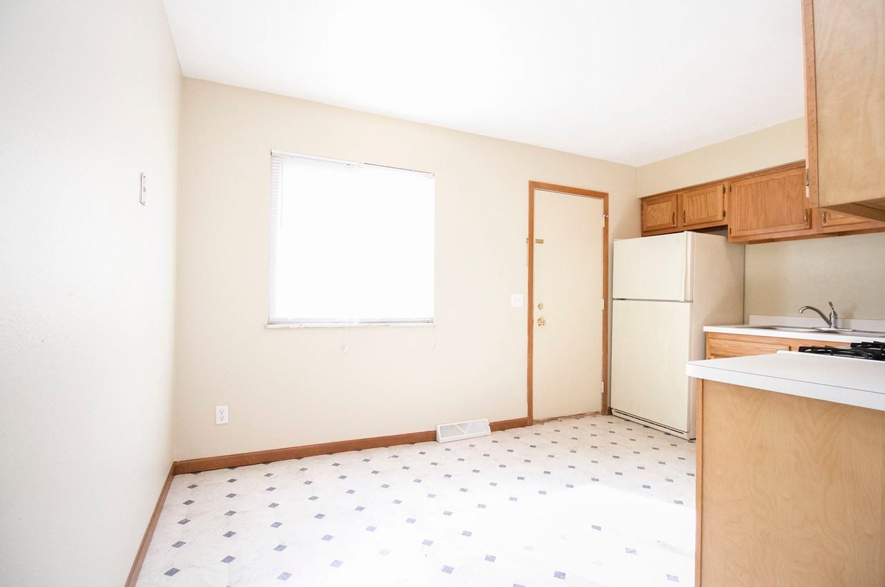 4715 Bennett Rd #4 - Photo 6 of 18