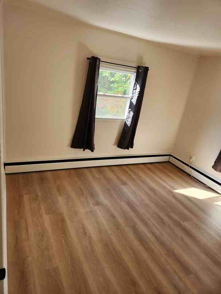 1599 Ridge Rd - Photo 3 of 8