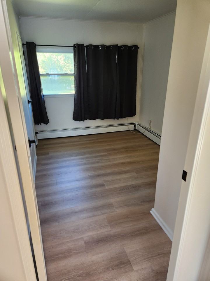 1599 Ridge Rd - Photo 5 of 8