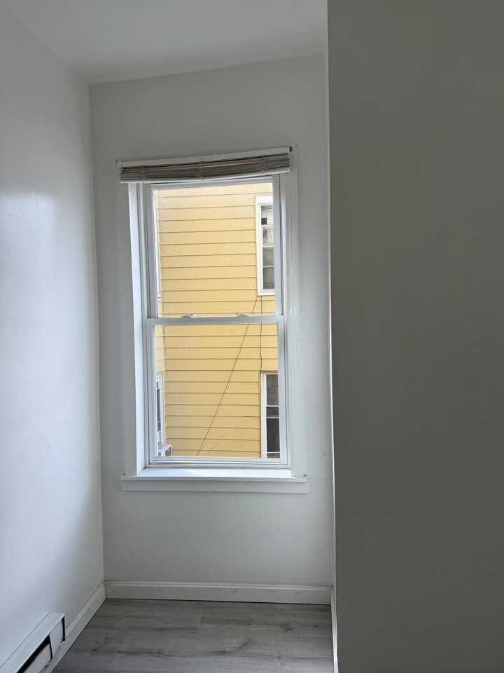 150 Chandler St #2R - Photo 3 of 13
