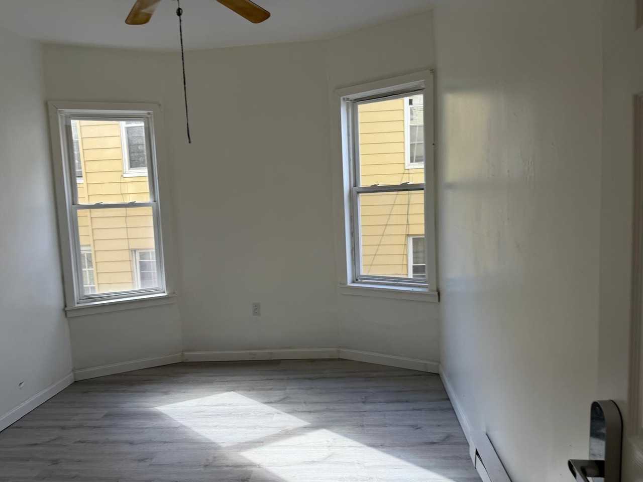 150 Chandler St #2R - Photo 5 of 13
