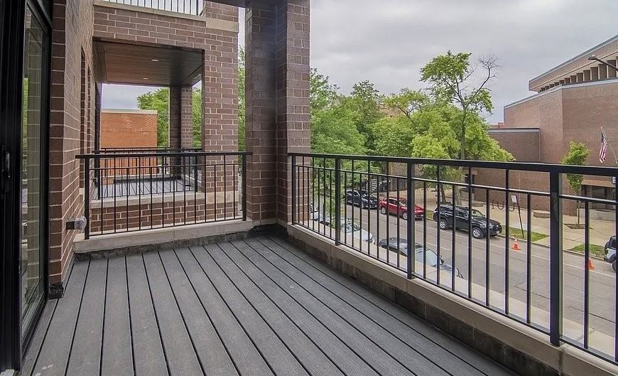 2046 W Washington Blvd #3 - Photo 7 of 14