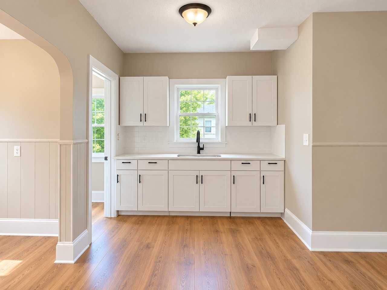 10605 Grace Ave - Photo 3 of 15