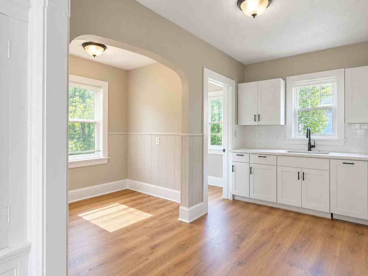 10605 Grace Ave - Photo 4 of 15