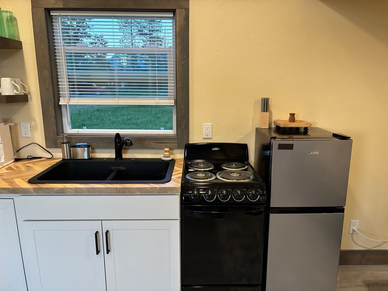 395 Hodgson Rd - Photo 4 of 10
