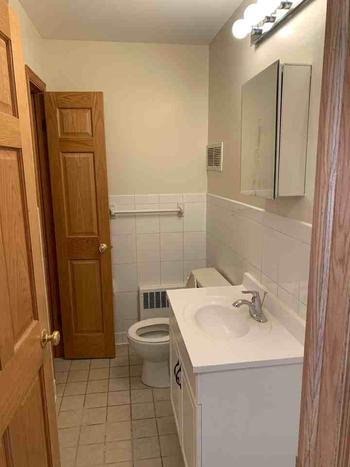 705 Snelling Ave S #4 - Photo 5 of 14