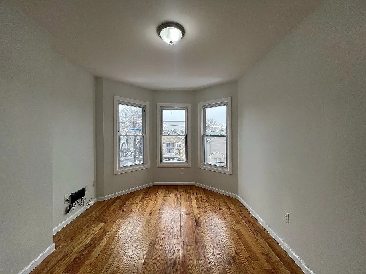 140 Wilkinson Ave #3R - Photo 5 of 6