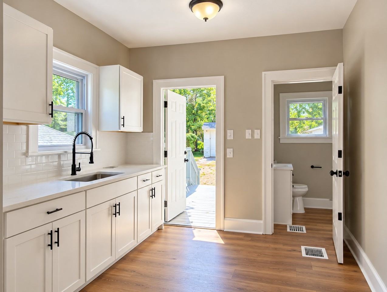 3326 Beechwood Ave - Photo 6 of 12