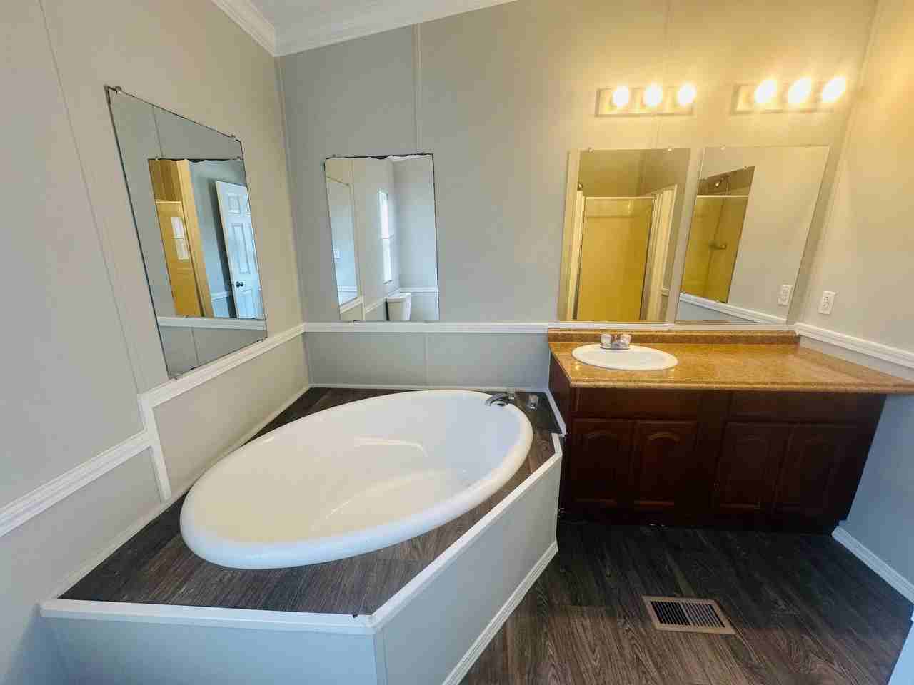 9477 Lansdowne Rd #11 - Photo 5 of 21