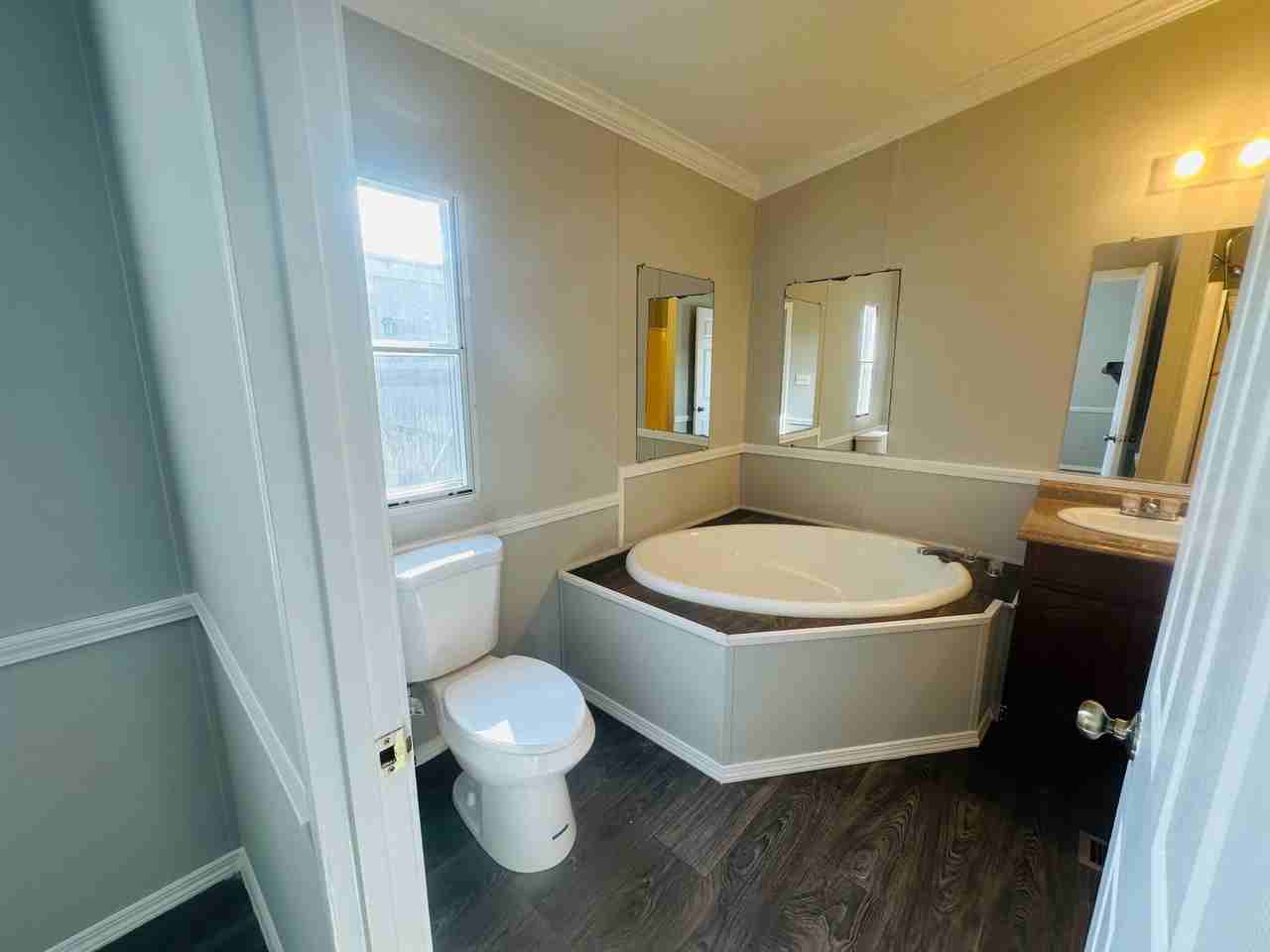 9477 Lansdowne Rd #11 - Photo 6 of 21