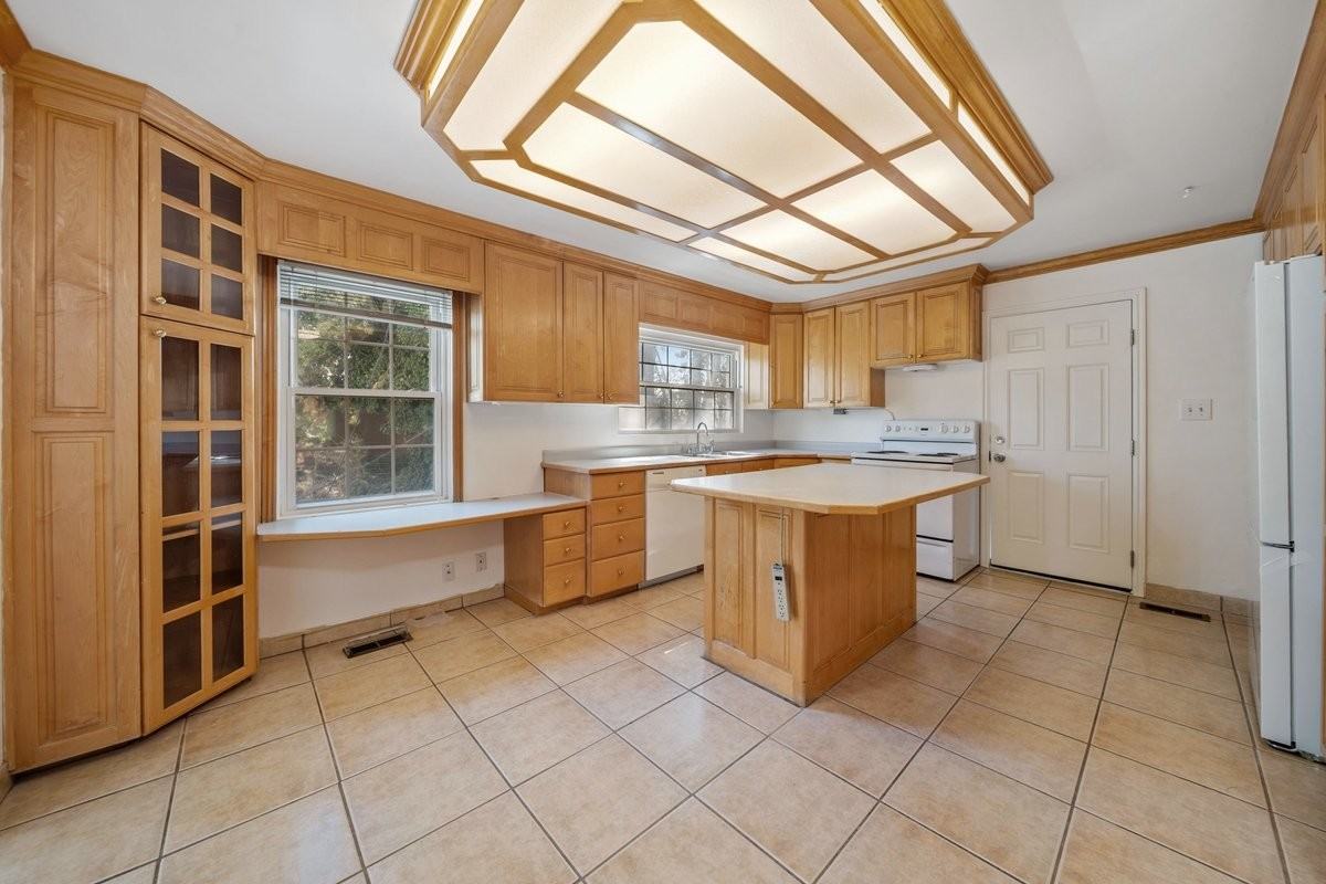 12218 Southeast #12216S800E - Photo 3 of 15