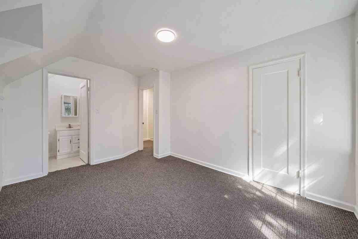 12218 Southeast #12216S800E - Photo 6 of 15
