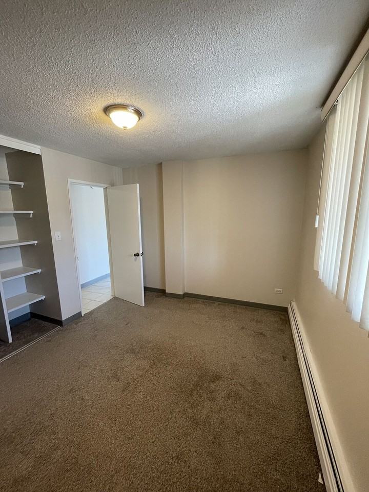 502 58 Ave Sw - Photo 6 of 9
