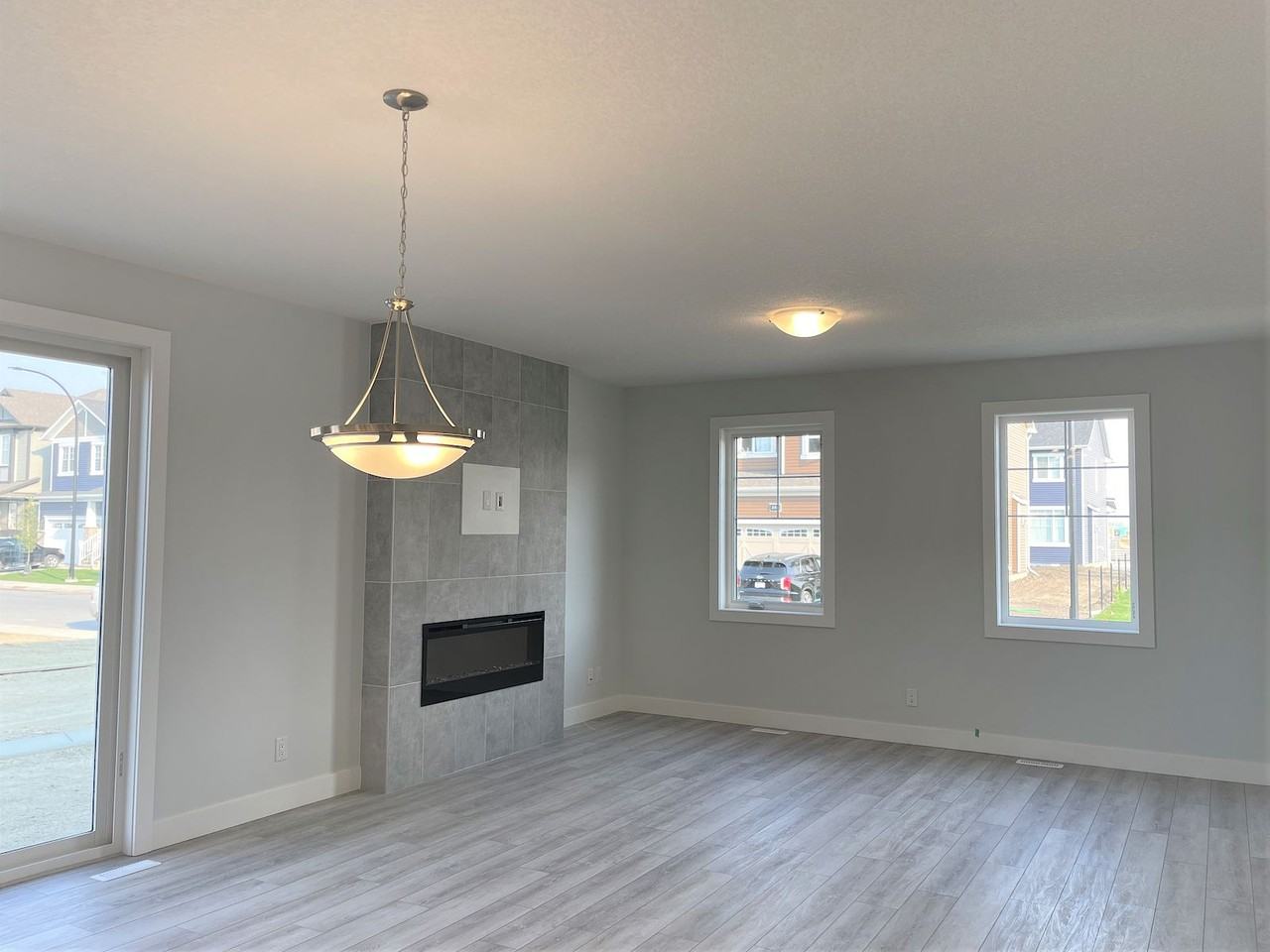 253 Carringham Rd Nw - Photo 4 of 23