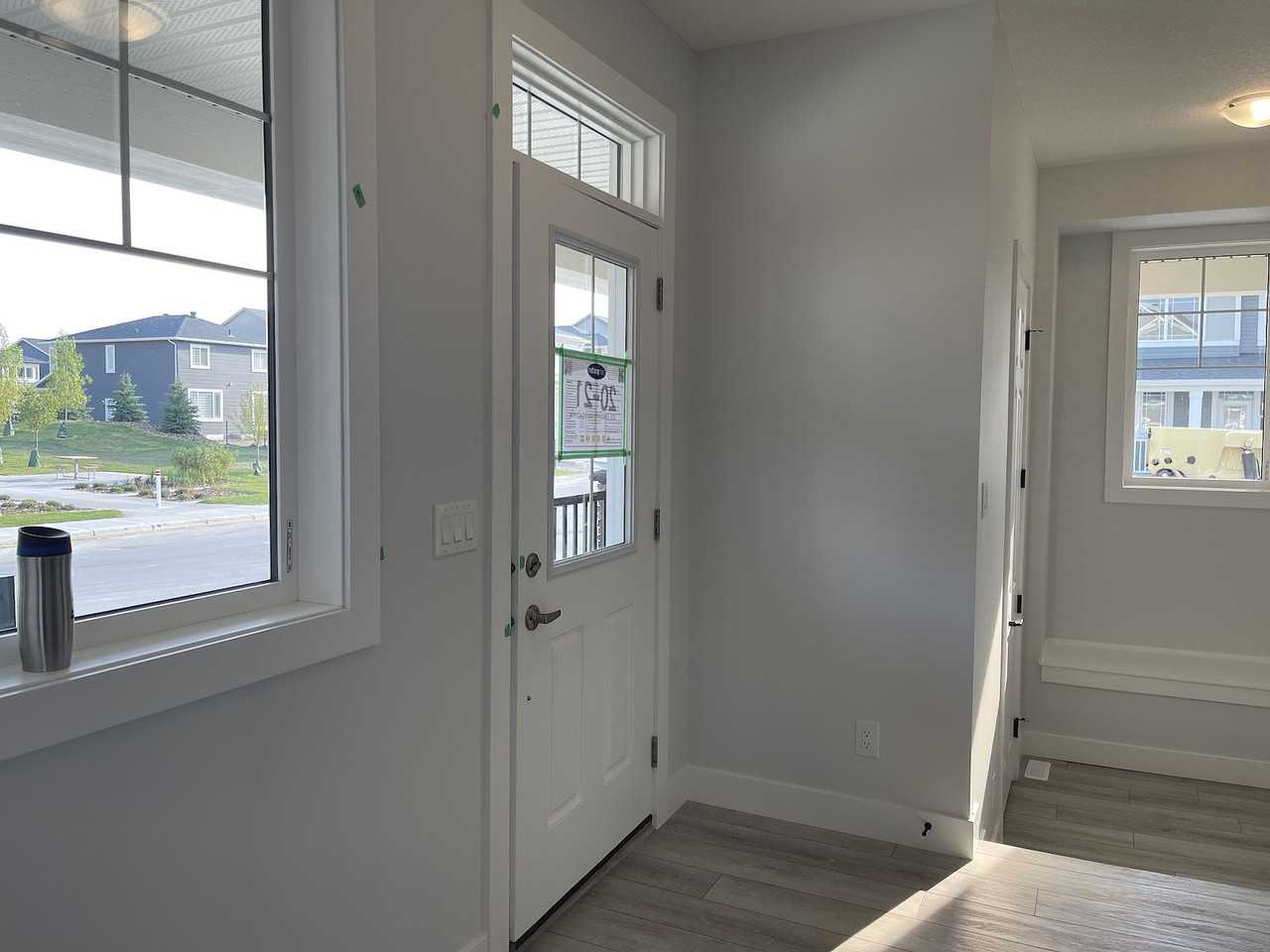 253 Carringham Rd Nw - Photo 5 of 23