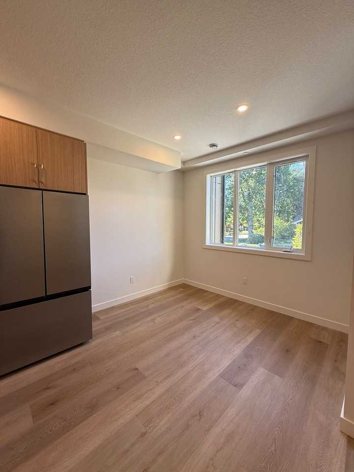 1402 5 St Ne - Photo 6 of 33