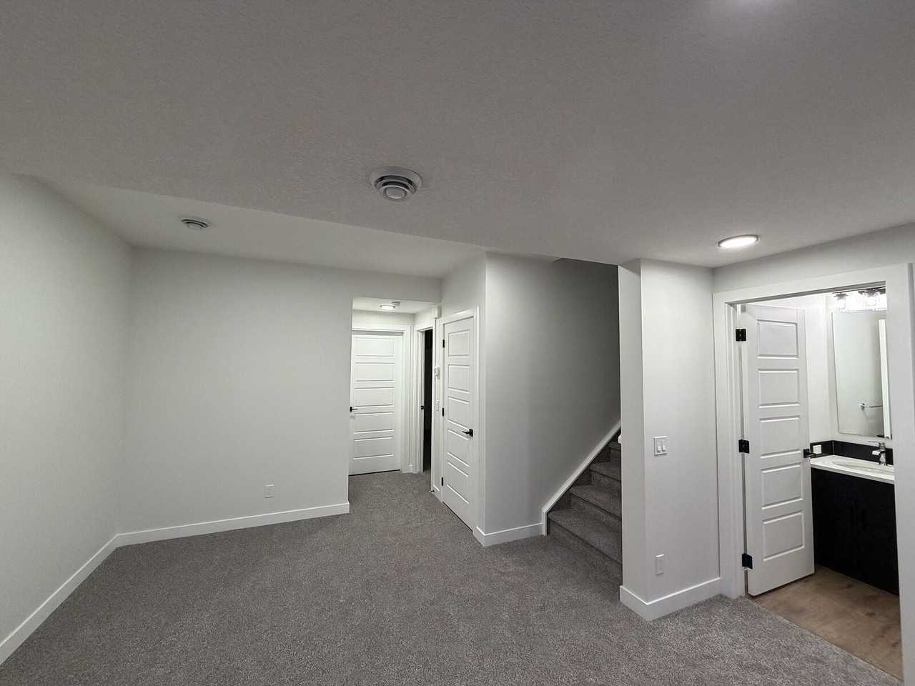 583 Buffaloberry Manor Se - Photo 5 of 11