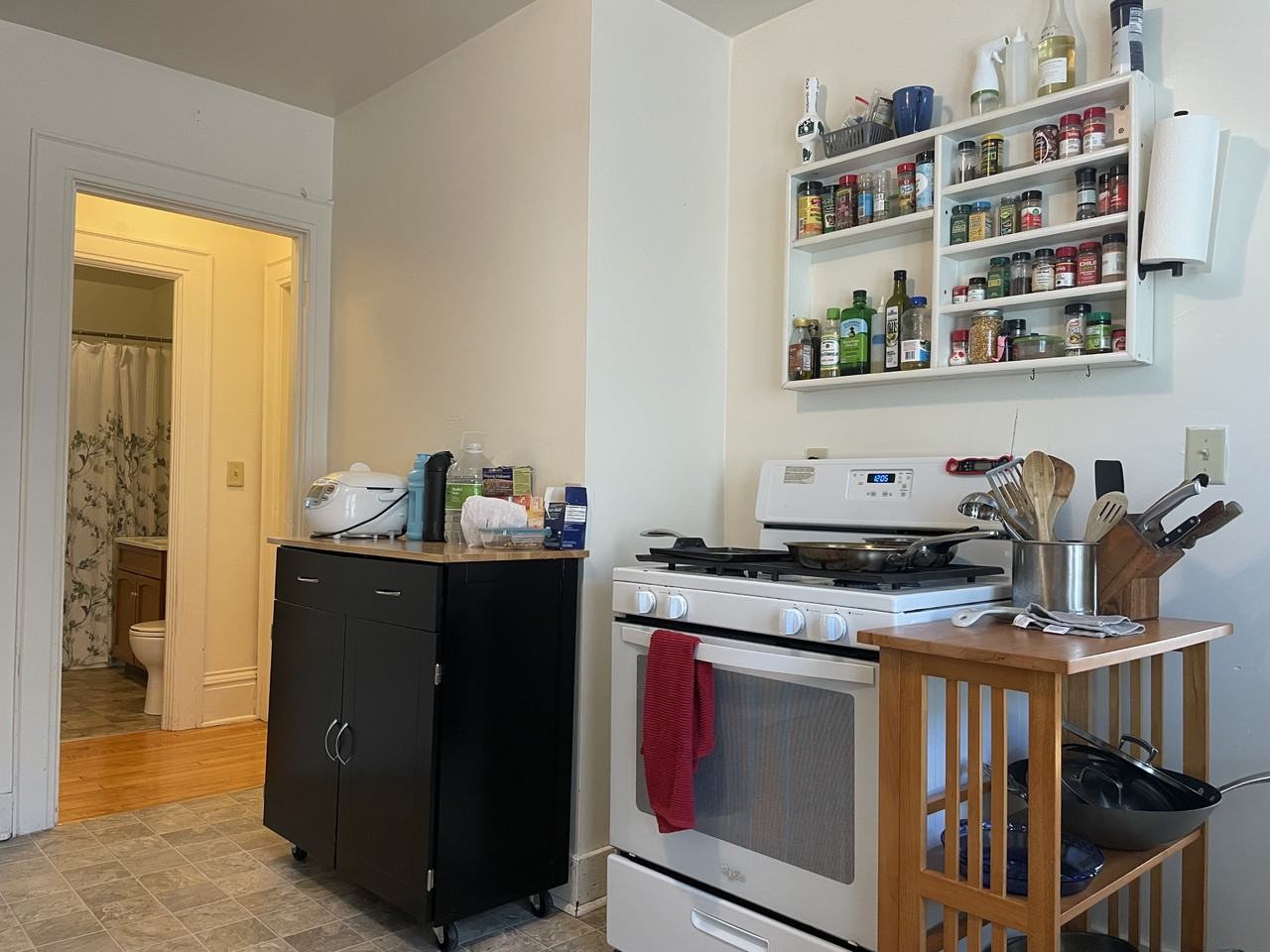834 E Gorham St #3 - Photo 7 of 25
