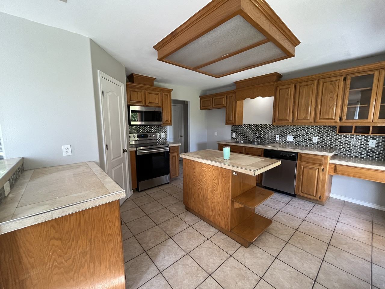 6114 Jessica Dr #NA - Photo 7 of 28