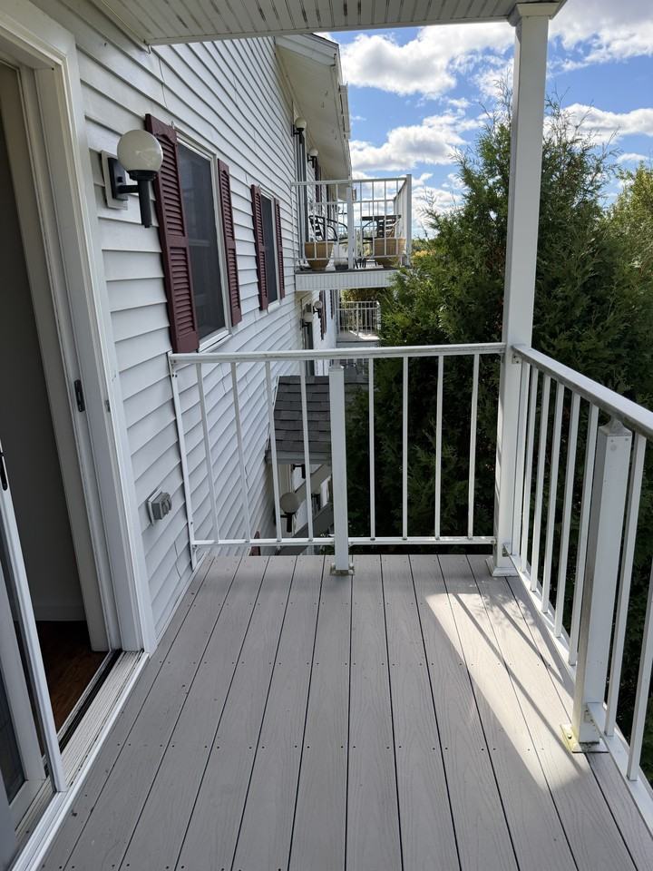 838 State St #8 - Photo 5 of 19