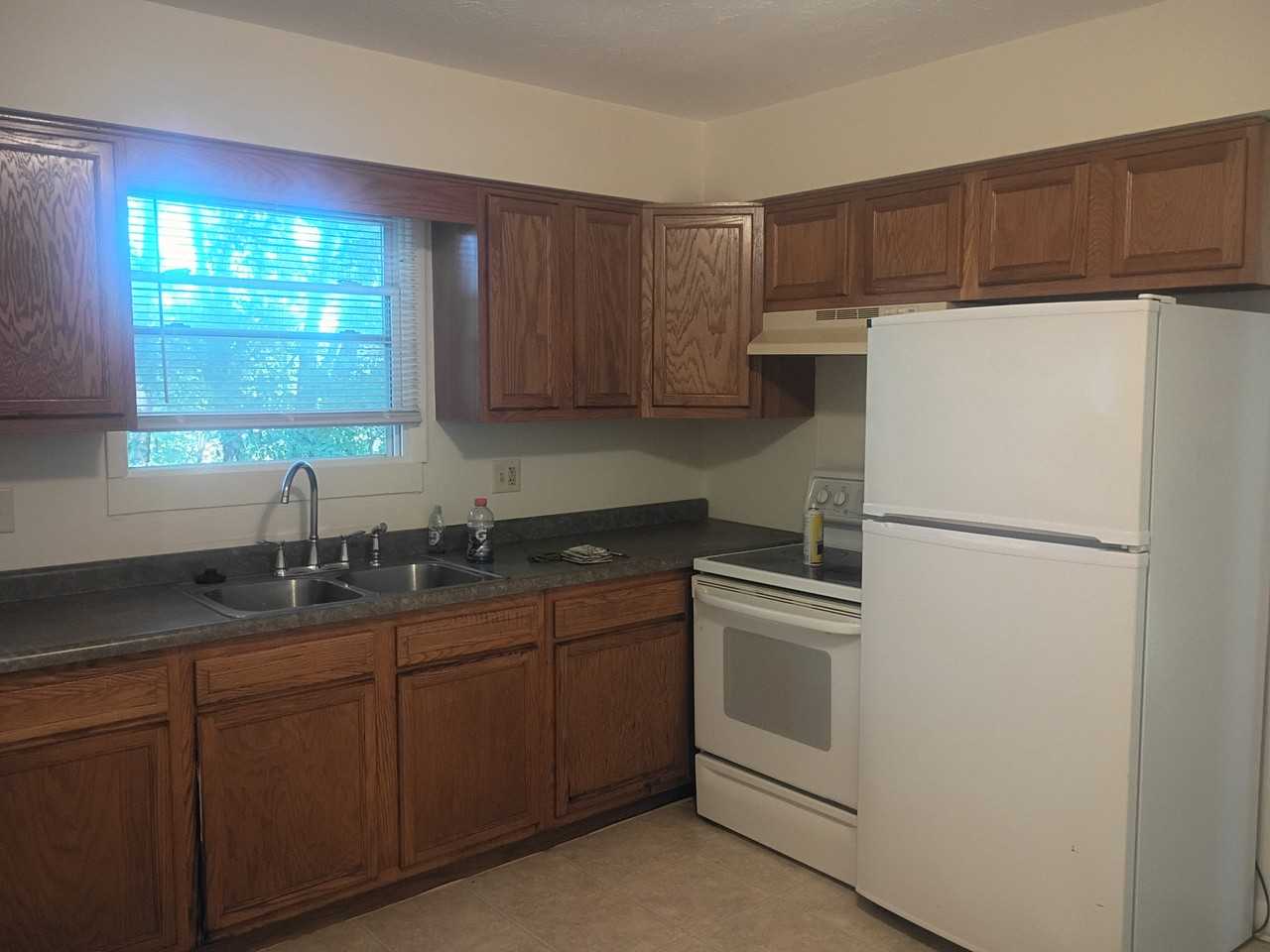 2627 Kate St - Photo 4 of 16
