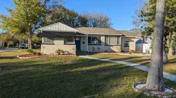 featured image of 501 37th Ave Ne #NA
