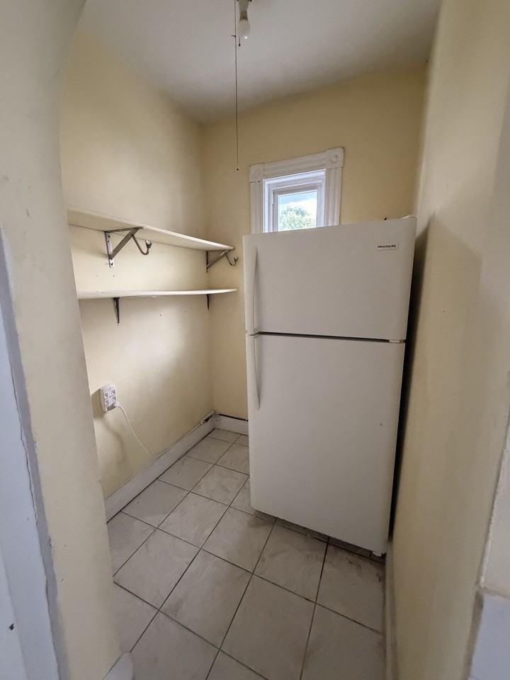 23 Santuit St #3 - Photo 5 of 9