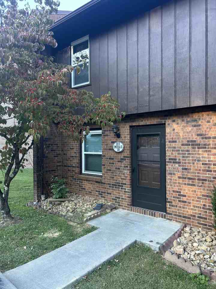 311 Emerald Dr #311 - Photo 2 of 17
